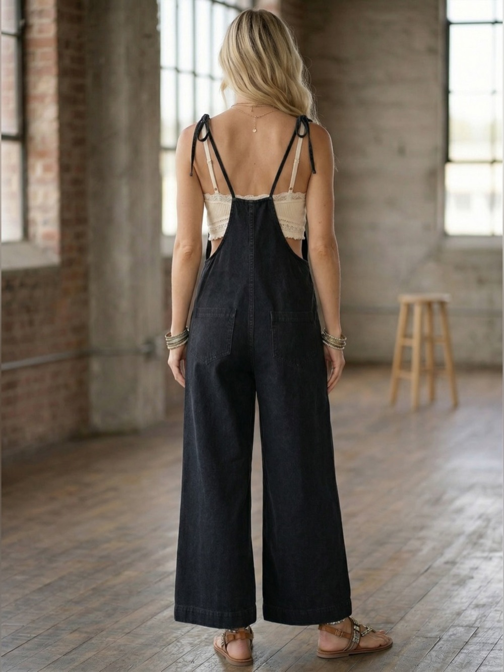 NWT Eesome Tie Strap Adjustable Jumpsuit Jumper Overalls Black - Picture 4 of 5